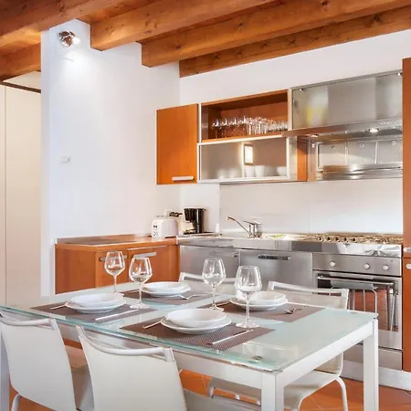 Appartement Giallo Limone With Pool Torri Del Benaco