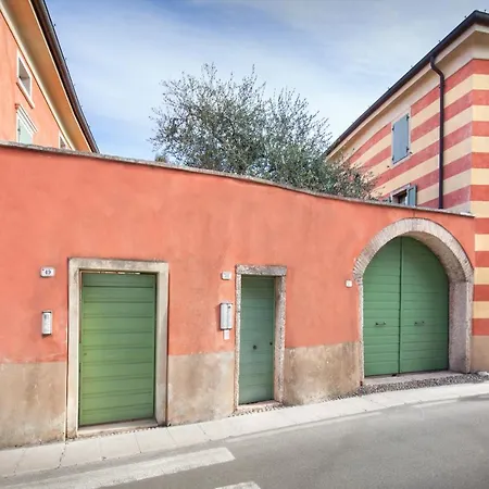 Giallo Limone With Pool Appartement