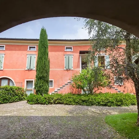 Apartament Giallo Limone With Pool