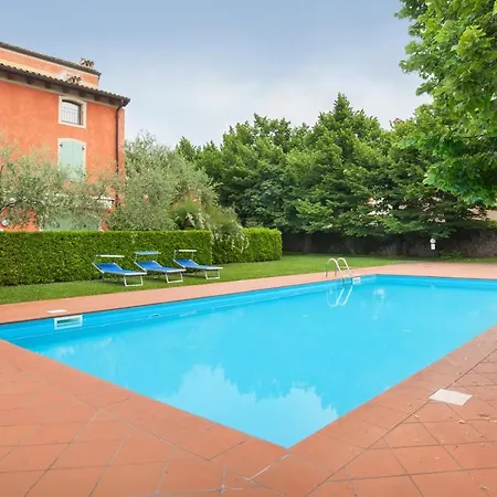 Giallo Limone With Pool * Torri Del Benaco